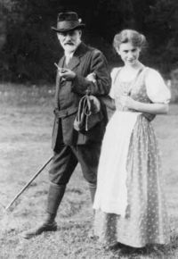 Sigmund and Anna Freud 1913 on a holiday in the Dolomites